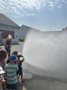 Read more about the article Kindergarten Kirchbach zu Besuch bei der Feuerwehr